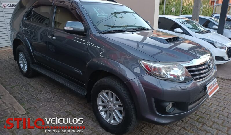 HILUX SW4 full